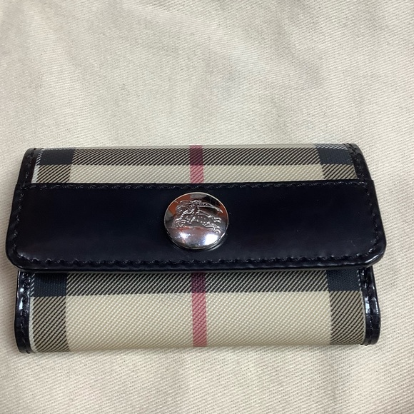 Burberry Key/Card Holder - Picture 6 of 9